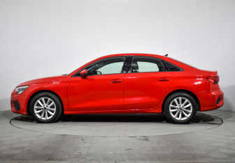 Подержанный автомобиль Audi A3 Sedan 2021 года (8 фото)
