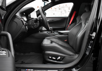 Подержанный автомобиль BMW M5 Sedan 2020 года (11 фото)