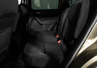 Подержанный автомобиль Skoda Yeti 2014 года (10 фото)