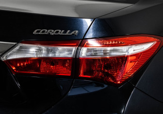 Подержанный автомобиль Toyota Corolla Sedan 2013 года (6 фото)