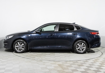 Подержанный автомобиль Kia Optima Sedan 2017 года (8 фото)