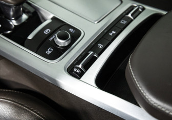 Подержанный автомобиль Kia Stinger 2018 года (24 фото)