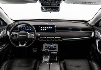 Подержанный автомобиль Jetour X70 2024 года (14 фото)