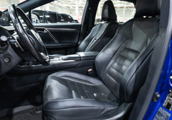 Подержанный автомобиль Lexus RX 2021 года (16 фото)