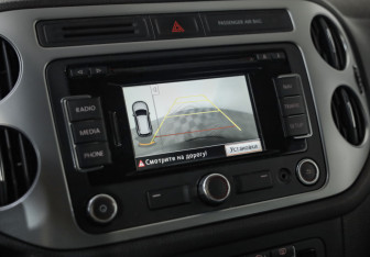 Подержанный автомобиль Volkswagen Tiguan 2013 года (14 фото)