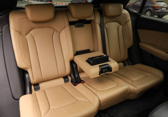 Подержанный автомобиль Audi Q8 2019 года (34 фото)