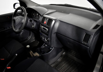 Подержанный автомобиль Hyundai Getz 2007 года (12 фото)