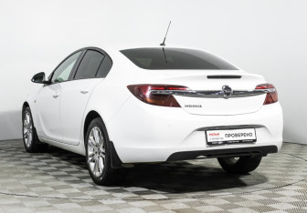Подержанный автомобиль Opel Insignia Sedan 2014 года (7 фото)