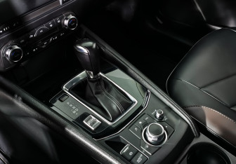 Подержанный автомобиль Mazda CX-5 2018 года (11 фото)