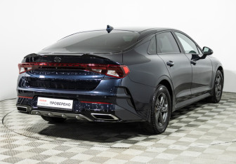 Подержанный автомобиль Kia K5 2020 года (5 фото)