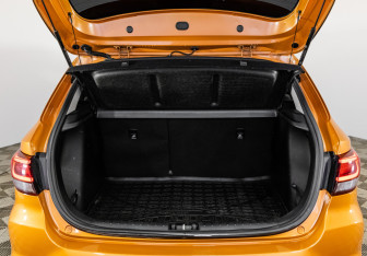 Подержанный автомобиль Kia Rio Hatchback 2019 года (25 фото)