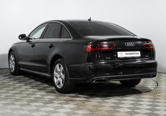 Подержанный автомобиль Audi A6 Sedan 2016 года (7 фото)