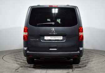 Подержанный автомобиль Peugeot Traveller 2018 года (6 фото)