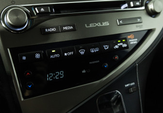 Подержанный автомобиль Lexus RX 2014 года (18 фото)