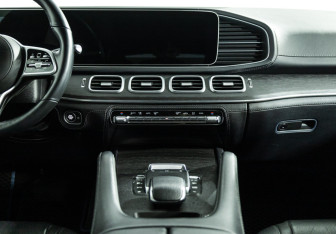 Подержанный автомобиль Mercedes-Benz GLE 2021 года (14 фото)