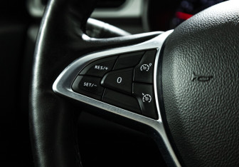 Подержанный автомобиль Renault Arkana 2019 года (18 фото)