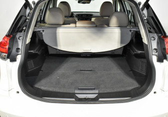 Подержанный автомобиль Nissan X-Trail 2021 года (20 фото)