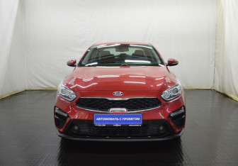 Подержанный автомобиль Kia Cerato Sedan 2019 года (2 фото)
