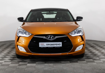 Подержанный автомобиль Hyundai Veloster 2013 года (3 фото)