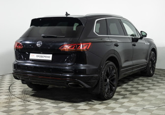 Подержанный автомобиль Volkswagen Touareg 2019 года (5 фото)