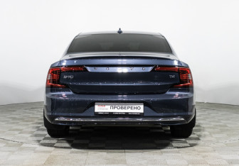 Подержанный автомобиль Volvo S90 2020 года (6 фото)
