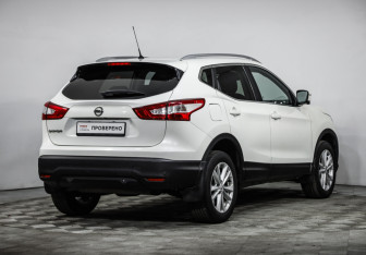 Подержанный автомобиль Nissan Qashqai 2014 года (5 фото)