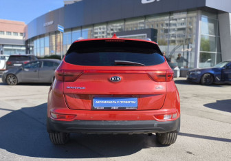 Подержанный автомобиль Kia Sportage 2017 года (5 фото)