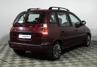 Подержанный автомобиль Hyundai Matrix 2008 года (5 фото)
