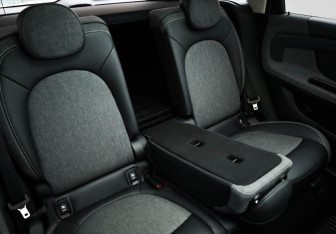 Подержанный автомобиль MINI Countryman 2018 года (33 фото)