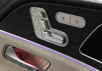 Подержанный автомобиль Mercedes-Benz GLE 2021 года (15 фото)