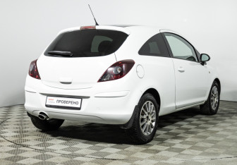 Подержанный автомобиль Opel Corsa 2012 года (5 фото)