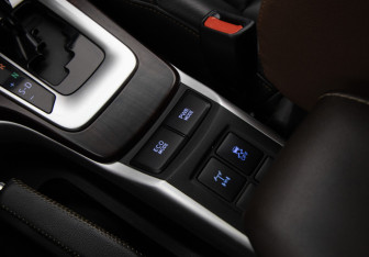 Подержанный автомобиль Toyota Fortuner 2018 года (13 фото)