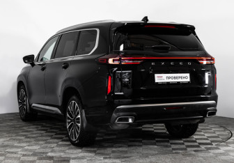 Подержанный автомобиль Exeed VX 2022 года (8 фото)