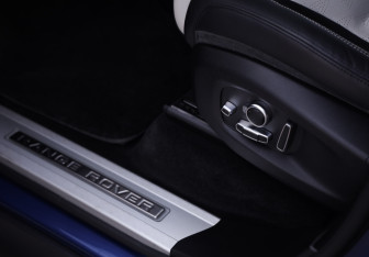 Подержанный автомобиль Land Rover Range Rover Sport 2020 года (30 фото)