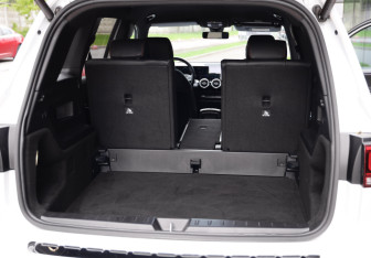 Подержанный автомобиль Mercedes-Benz GLB 2020 года (32 фото)