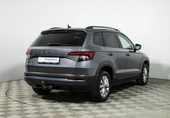 Подержанный автомобиль Skoda Karoq 2020 года (5 фото)