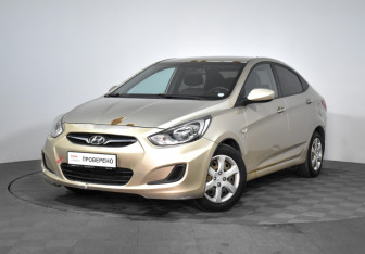 Подержанный автомобиль Hyundai Solaris Sedan 2013 года (1 фото)