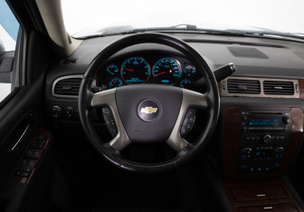 Подержанный автомобиль Chevrolet Tahoe 2012 года (10 фото)