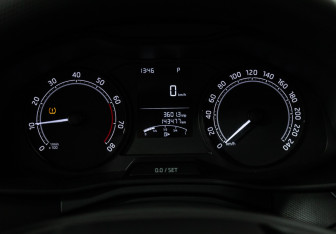 Подержанный автомобиль Skoda Rapid Liftback 2021 года (12 фото)