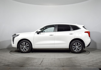 Подержанный автомобиль Haval Jolion 2023 года (8 фото)
