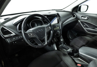 Подержанный автомобиль Hyundai Santa Fe 2013 года (11 фото)