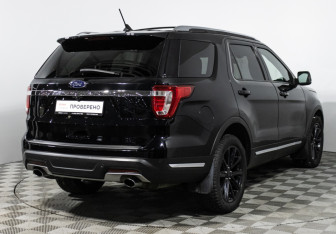 Подержанный автомобиль Ford Explorer 2018 года (5 фото)