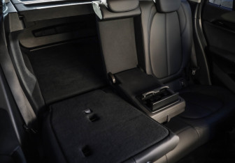 Подержанный автомобиль BMW X1 2017 года (31 фото)