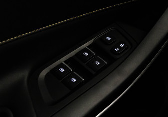 Подержанный автомобиль Москвич 3 2024 года (21 фото)