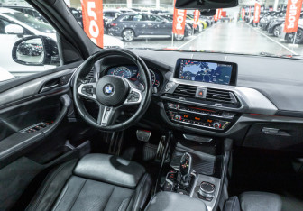 Подержанный автомобиль BMW X3 2019 года (29 фото)