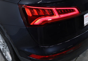Подержанный автомобиль Audi Q5 2019 года (10 фото)