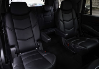 Подержанный автомобиль Cadillac Escalade Suv 2018 года (26 фото)