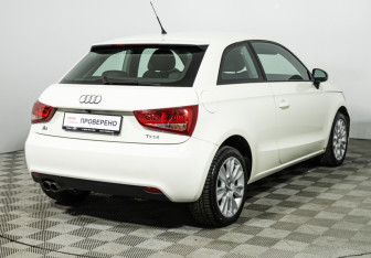 Подержанный автомобиль Audi A1 2011 года (5 фото)