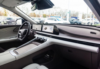 Новый Exeed RX 2025 (10 фото)