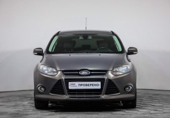 Подержанный автомобиль Ford Focus Hatchback 2013 года (2 фото)
